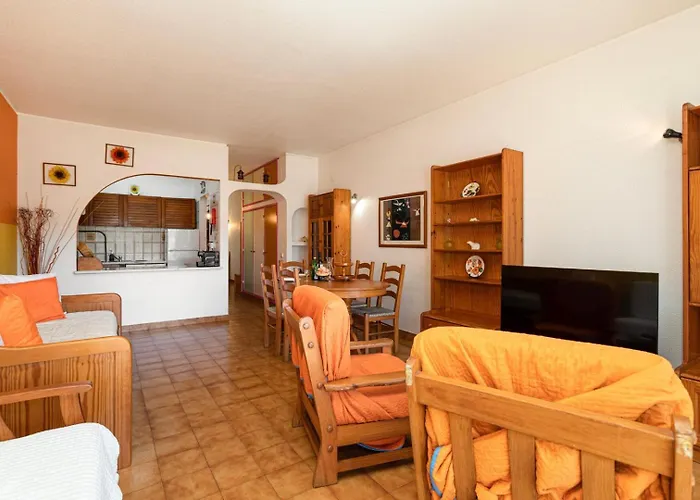 The Concierge - Center *